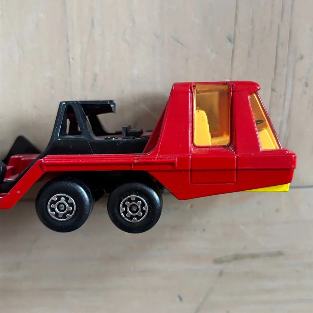 Matchbox Super Kings Aircraft Transporter